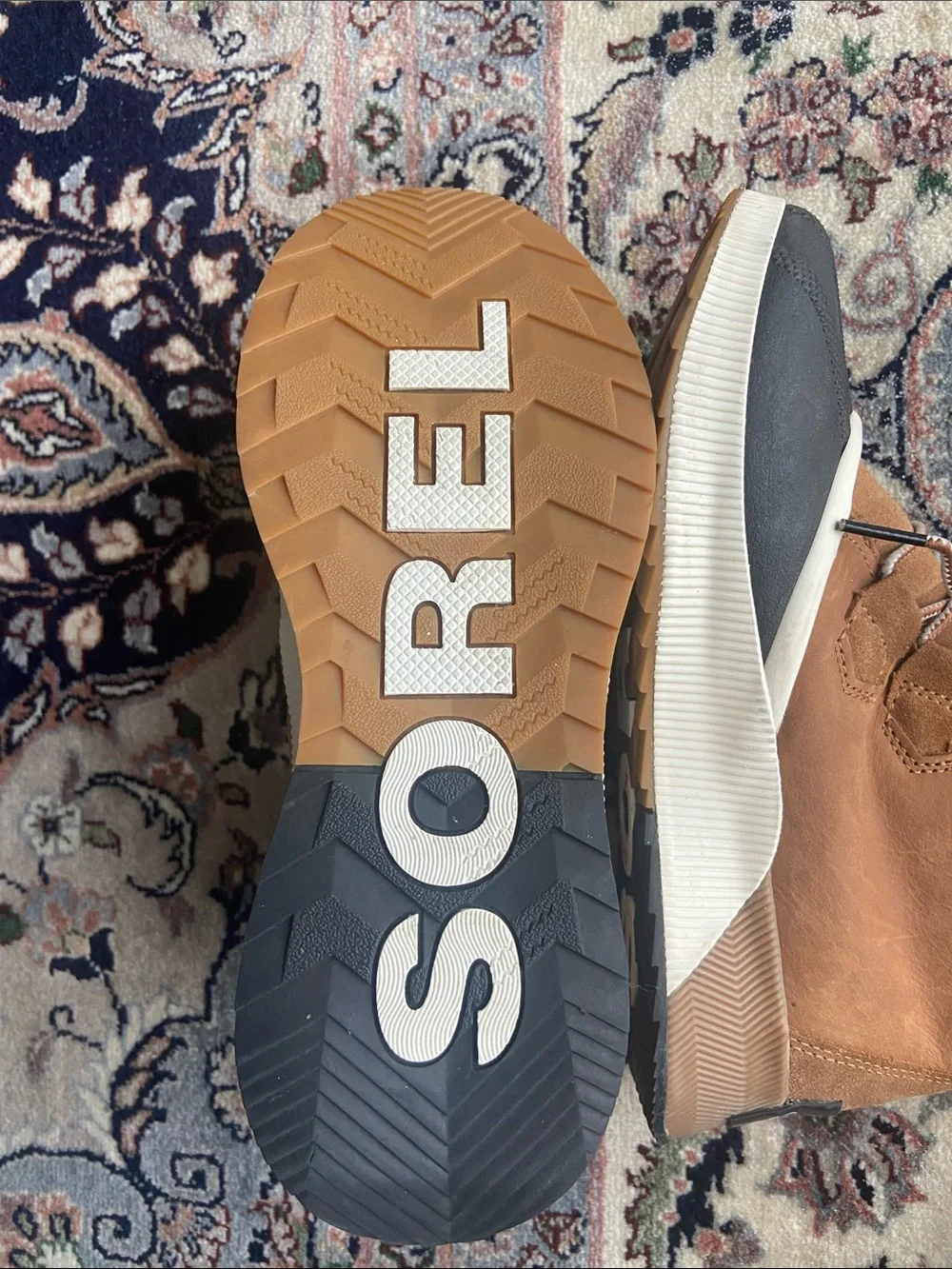 Sorel Out N About III Waterproof Duck Boot Women's Size 7.5 Taffy and Black